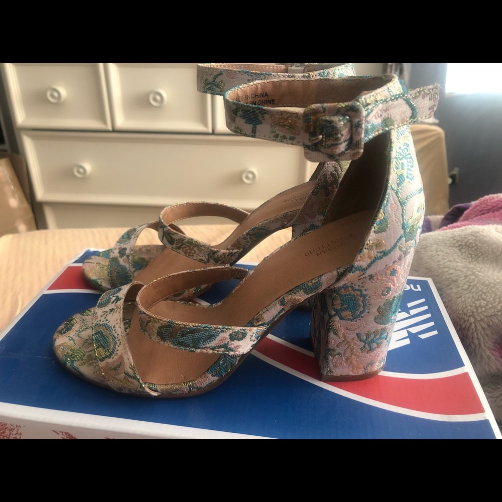 Lara Jacquard Metallic Heels 👠